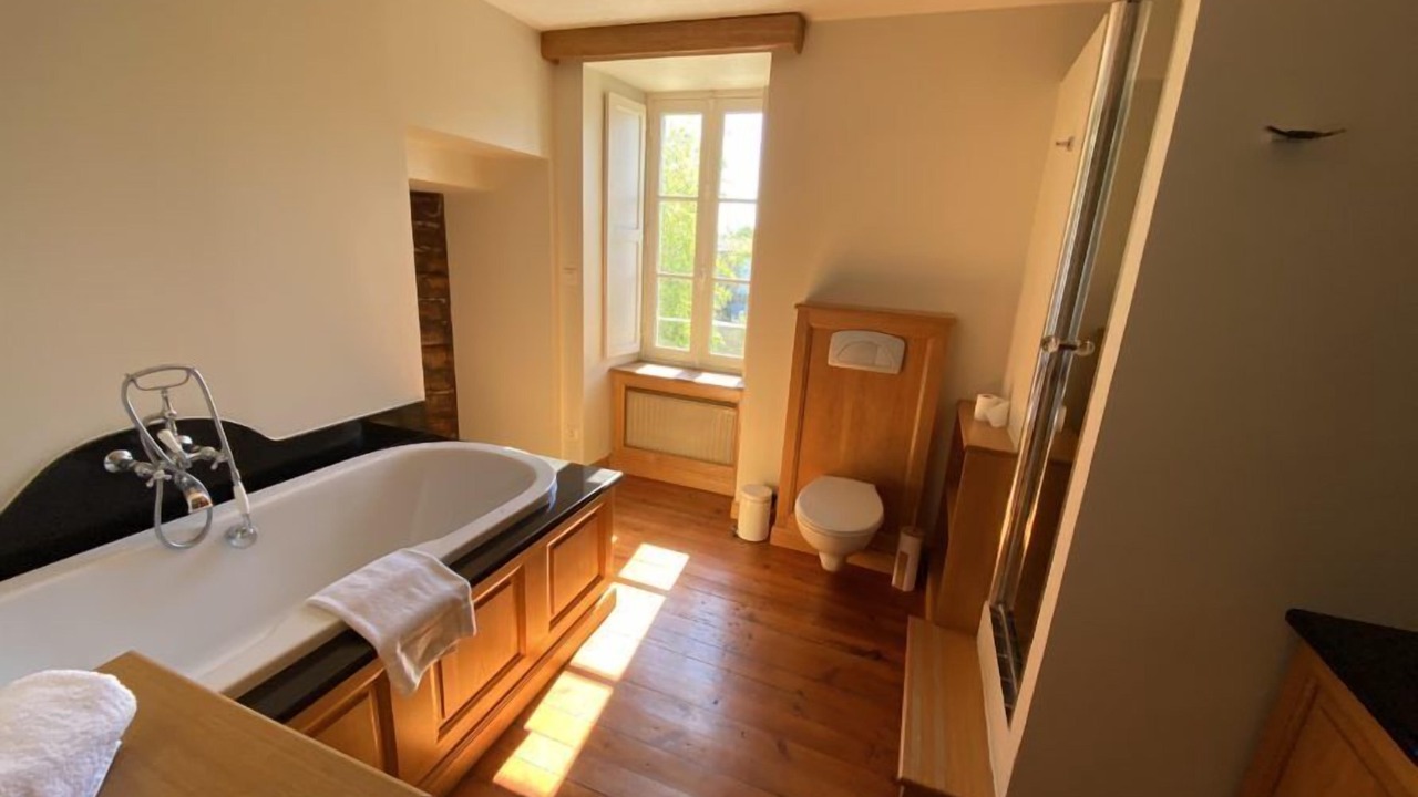 Photo of Bedroom in Saint-Georges-de-Montaigu