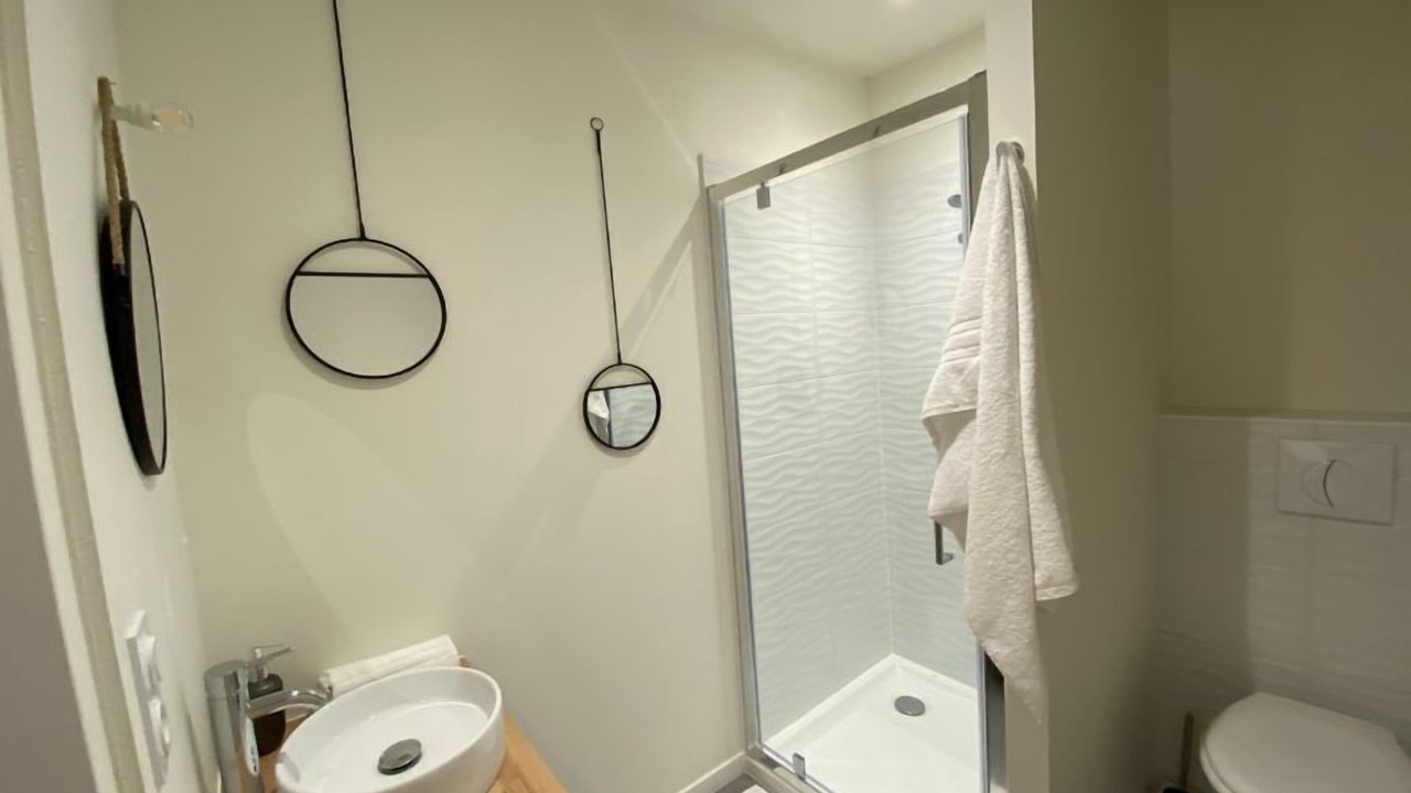 Photo of Bathroom in Saint-Georges-de-Montaigu
