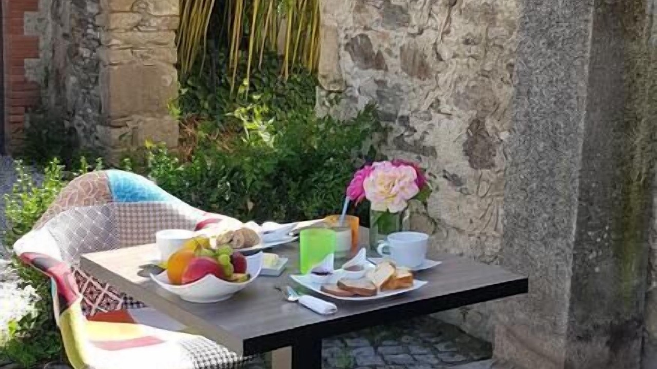 Photo of Patio Balcony in Saint-Georges-de-Montaigu