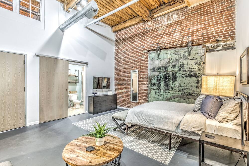 Photo of Bedroom in Downtown West