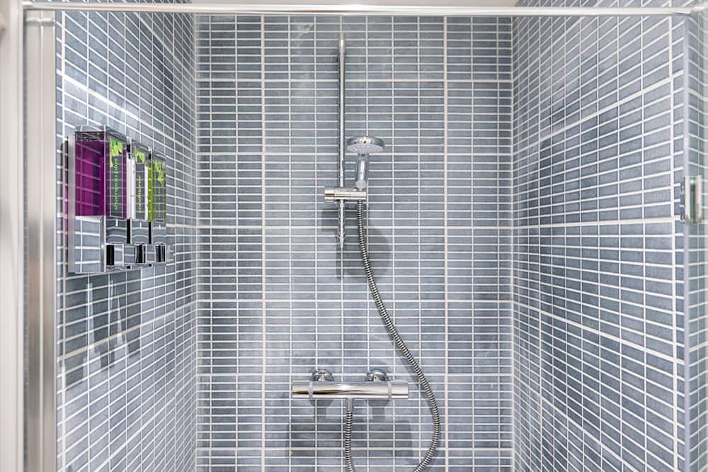 Photo of Bathroom in Cwmbrwla