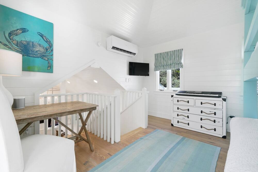 Photo of Bedroom in Seaside