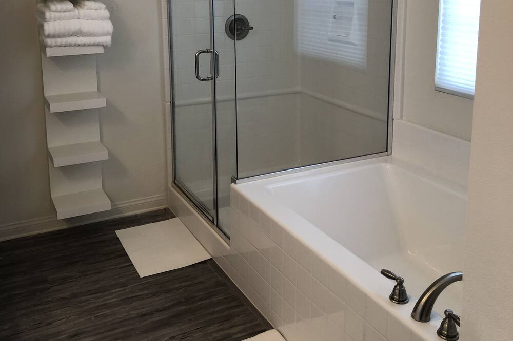 Photo of Bathroom in Otay Ranch