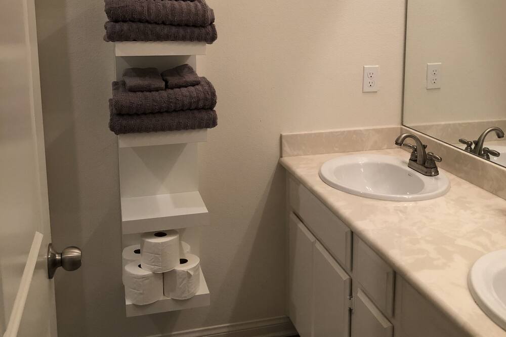 Photo of Bathroom in Otay Ranch