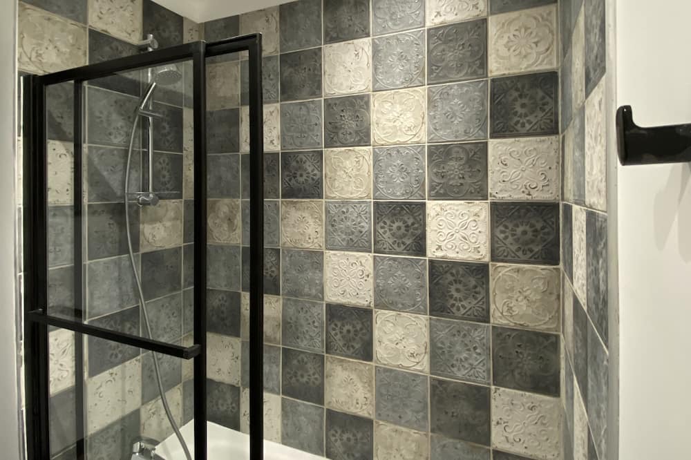 Photo of Bathroom in Saint-Hilaire-Saint-Florent