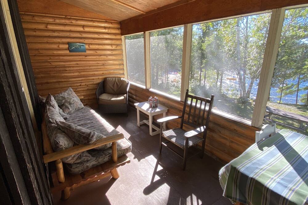 Photo of Livingroom in Sioux Narrows Nestor Falls