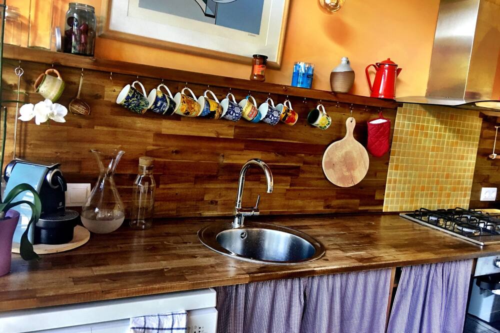 Photo of Kitchen in Sant Joan les Fonts