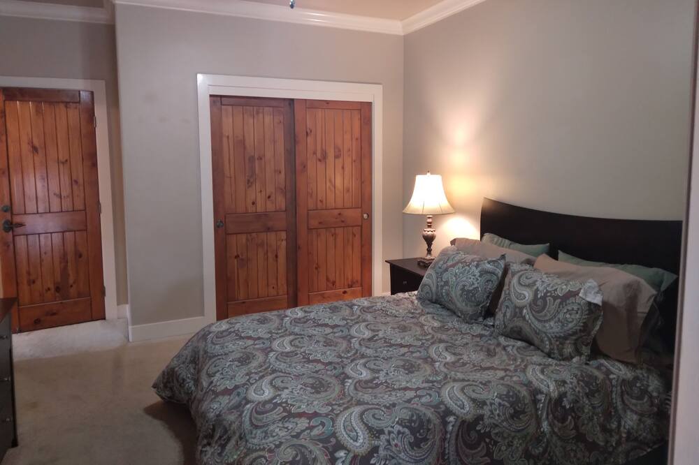 Photo of Bedroom in Folsom