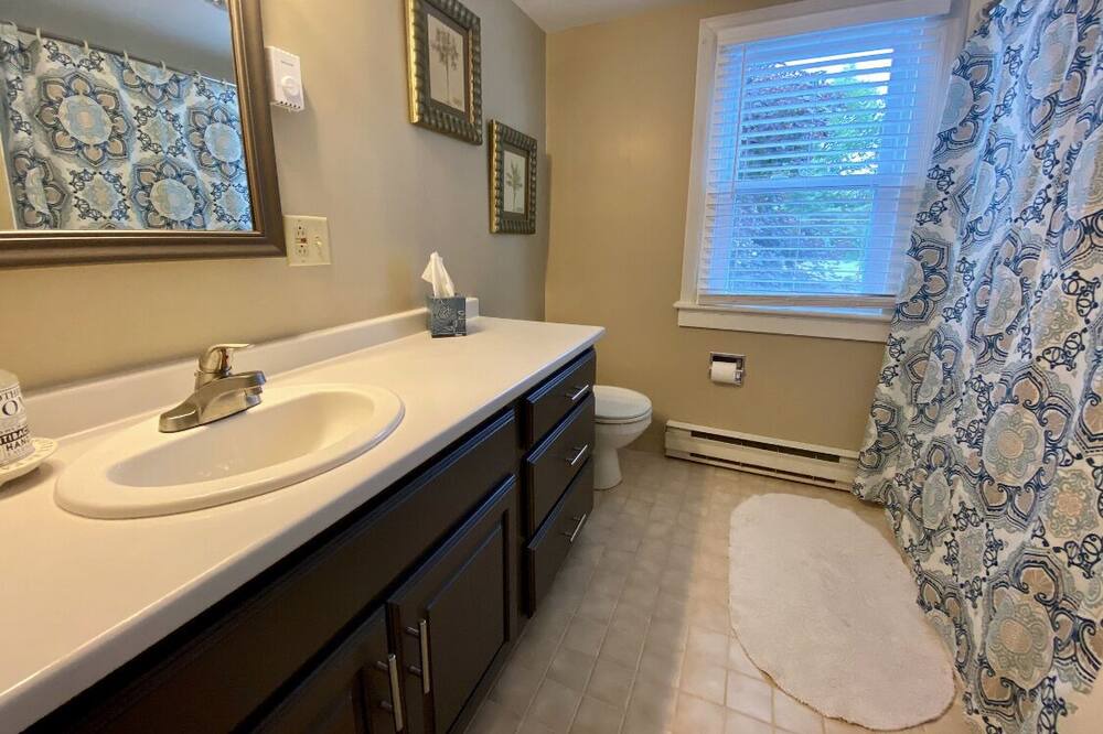 Photo of Bathroom in Waddington