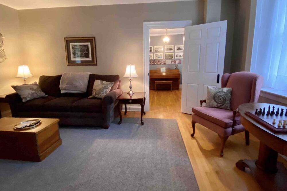Photo of Livingroom in Waddington