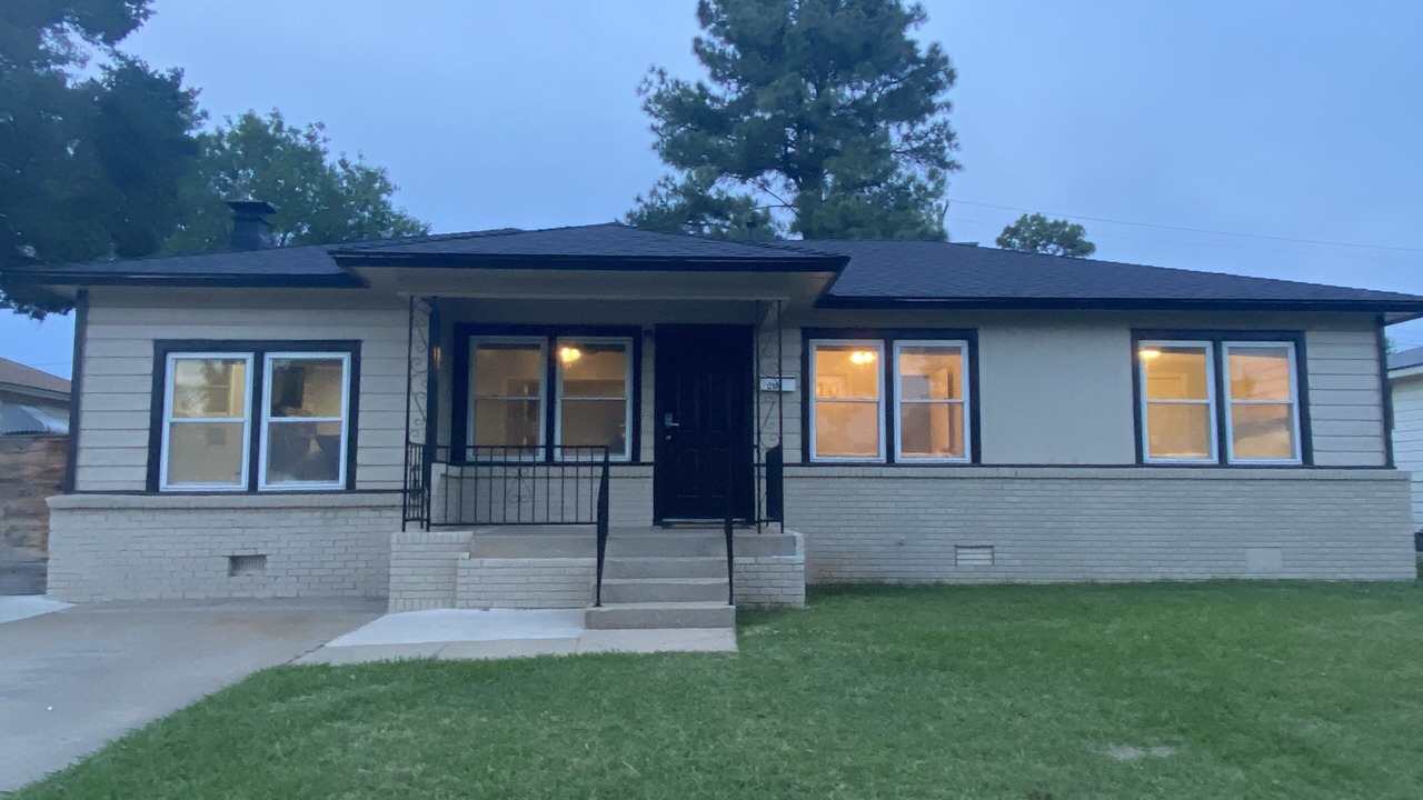 Photo of Outdoor in Duncan