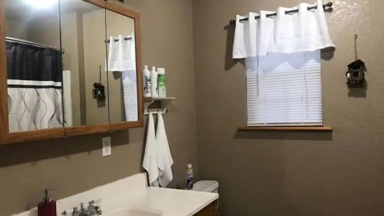 Photo of Bathroom in Cecil