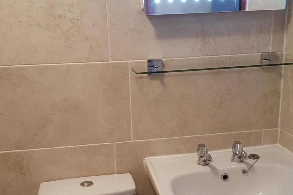 Photo of Bathroom in Irstead