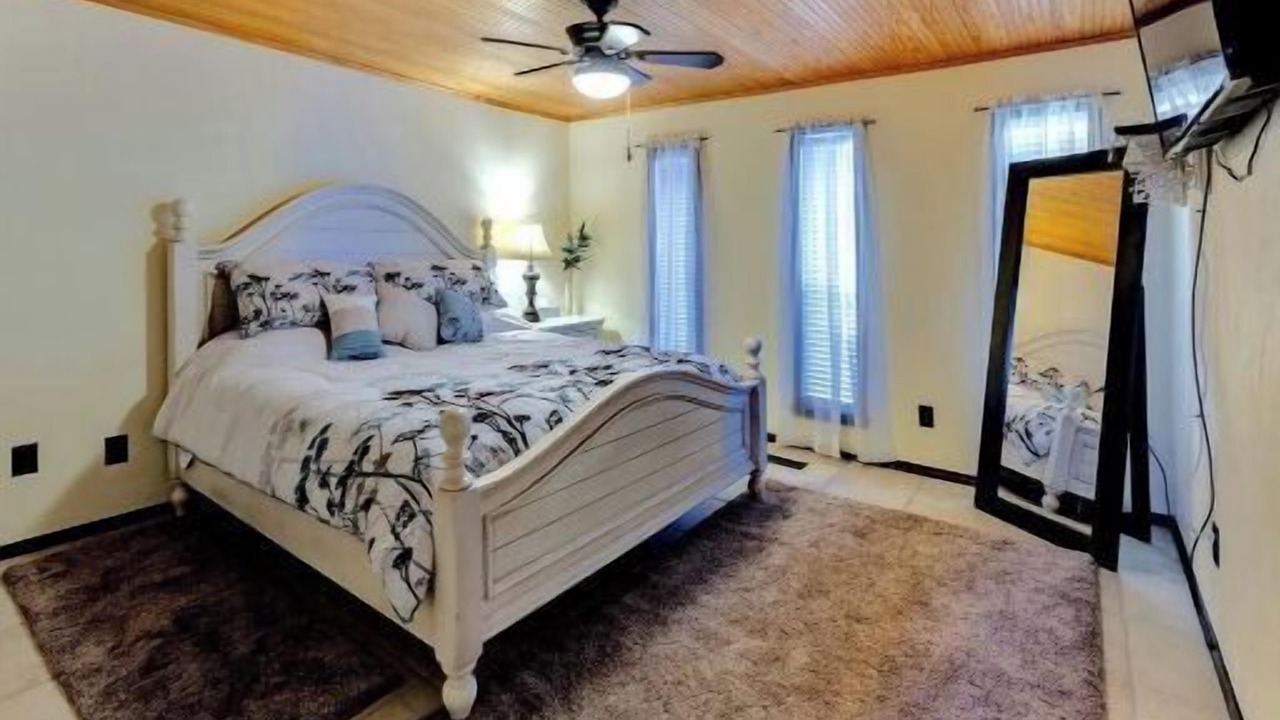 Photo of Bedroom in Cecil