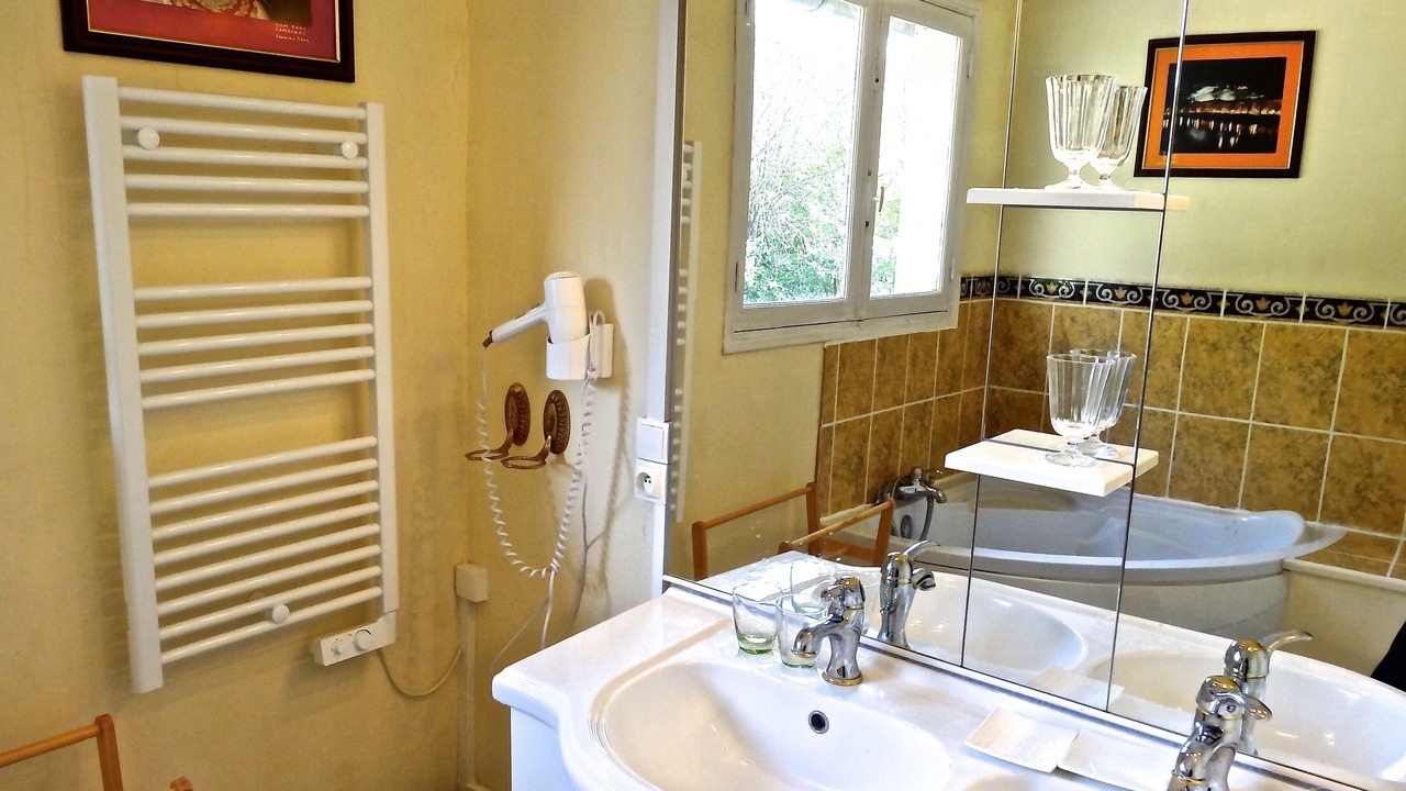 Photo of Livingroom in Tournon-Saint-Pierre