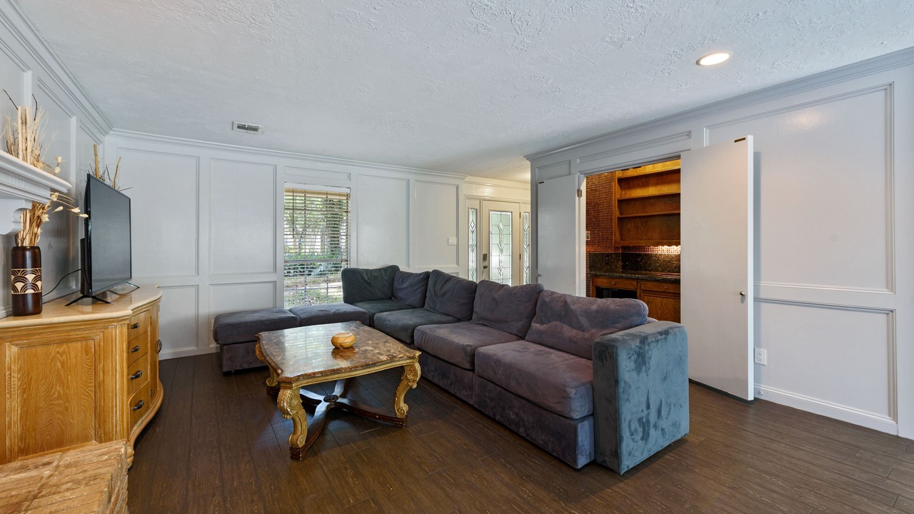 Photo of Livingroom in Grogan's Mill