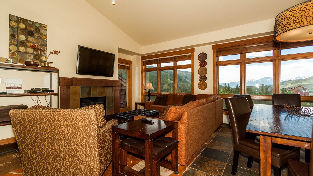 Photo of Bedroom in River Run