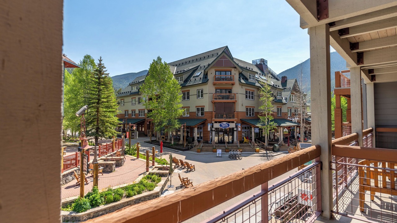 Photo of Outdoor in River Run