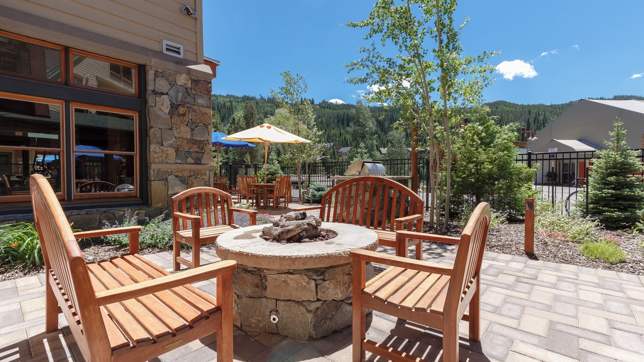 Photo of Outdoor in River Run