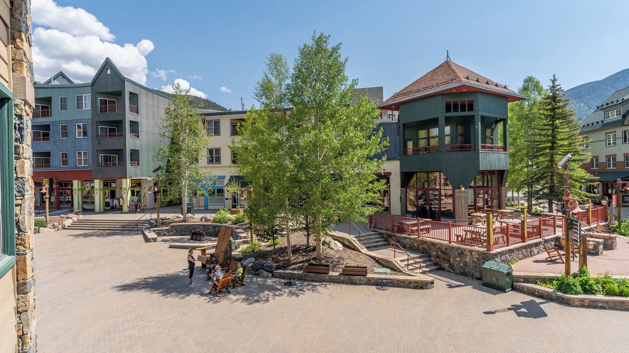 Photo of Outdoor in River Run