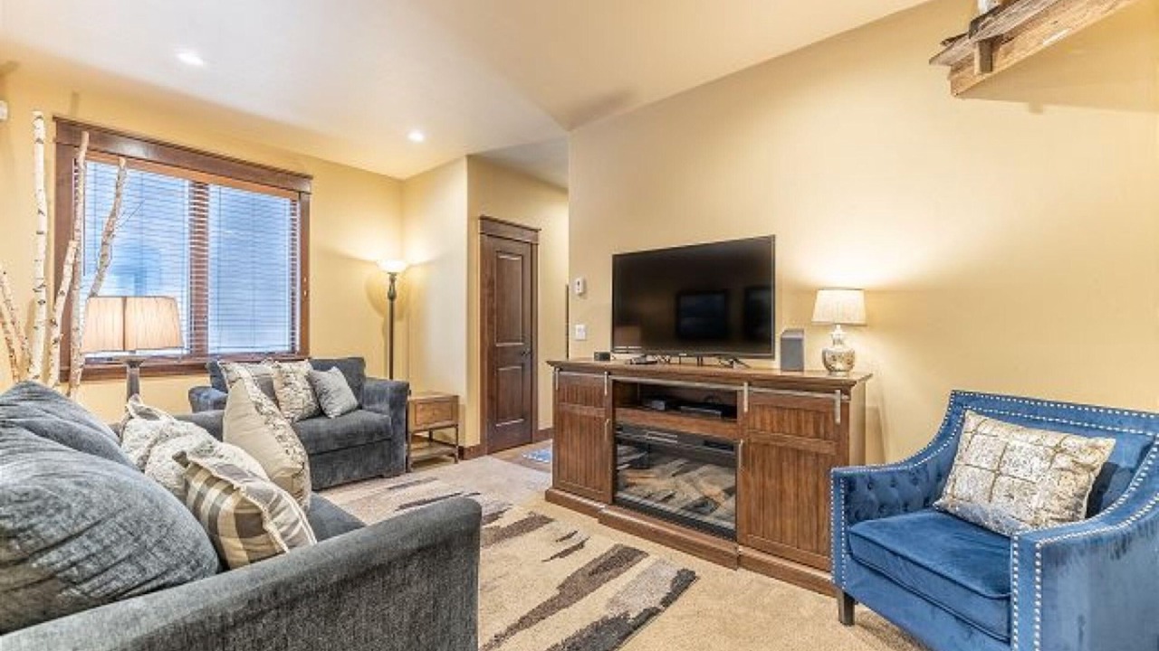 Photo of Bedroom in River Run