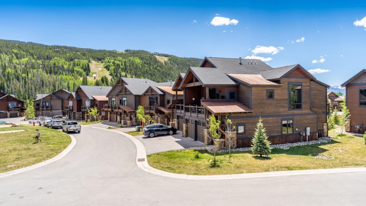 Photo of Outdoor in River Run