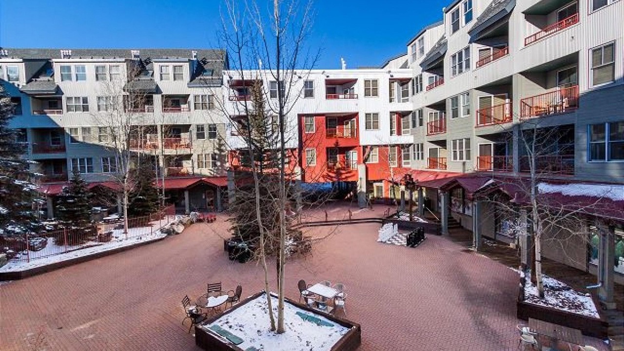 Photo of Outdoor in River Run