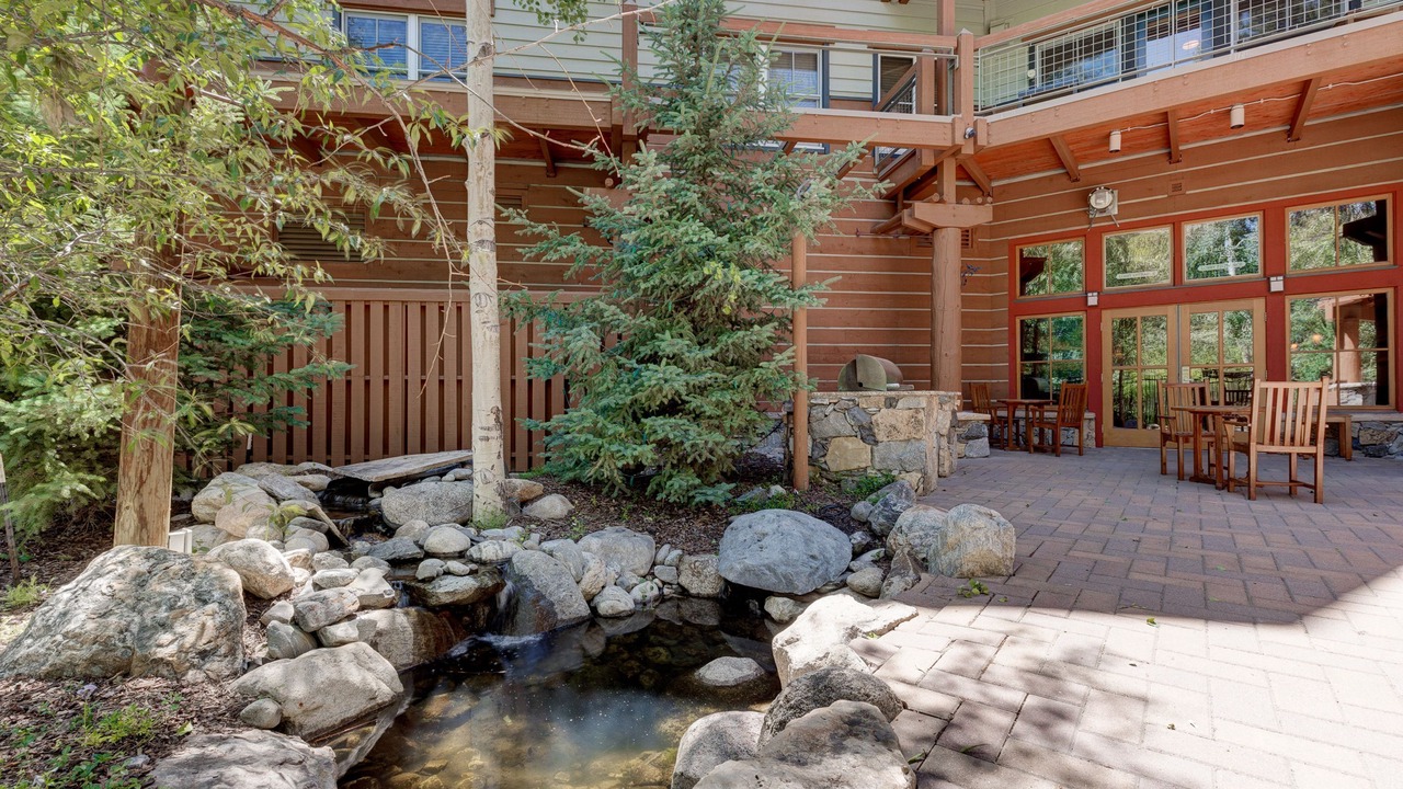Photo of Outdoor in River Run