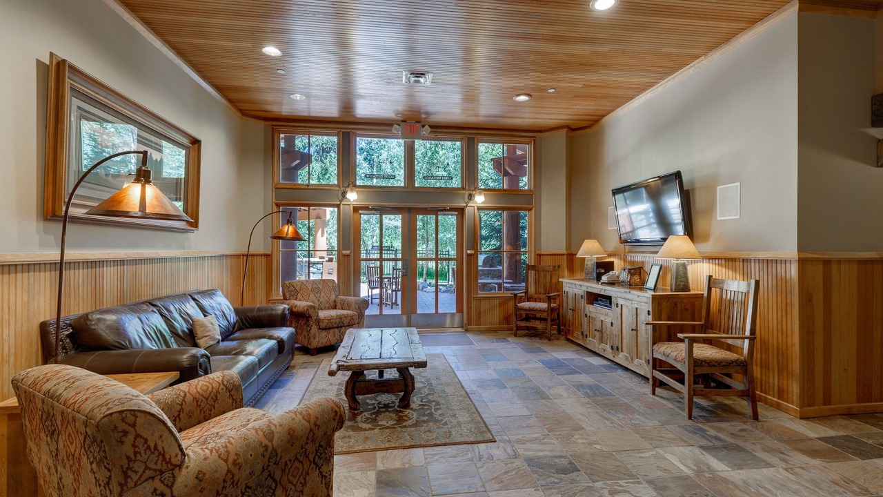 Photo of Bedroom in River Run