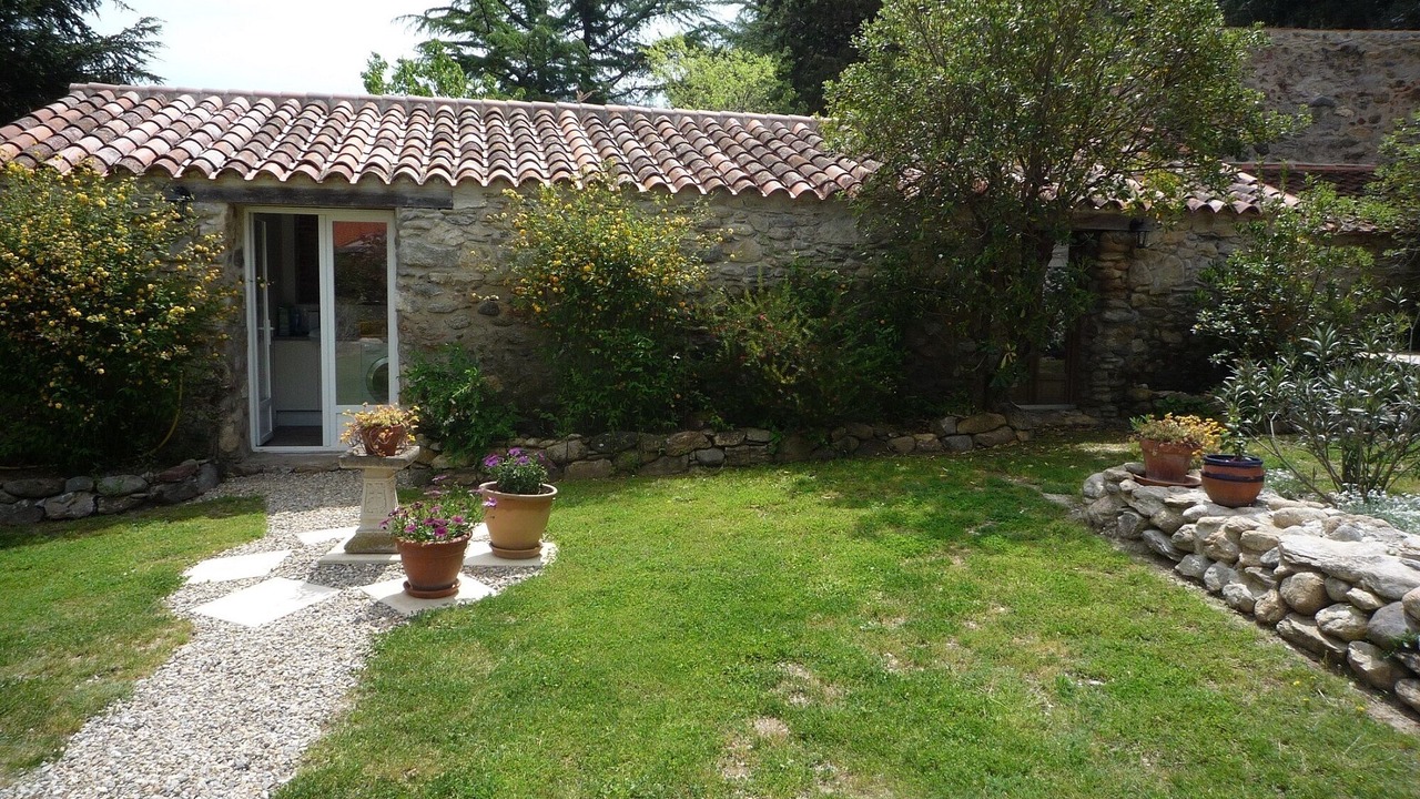 Photo of Outdoor in Reynes