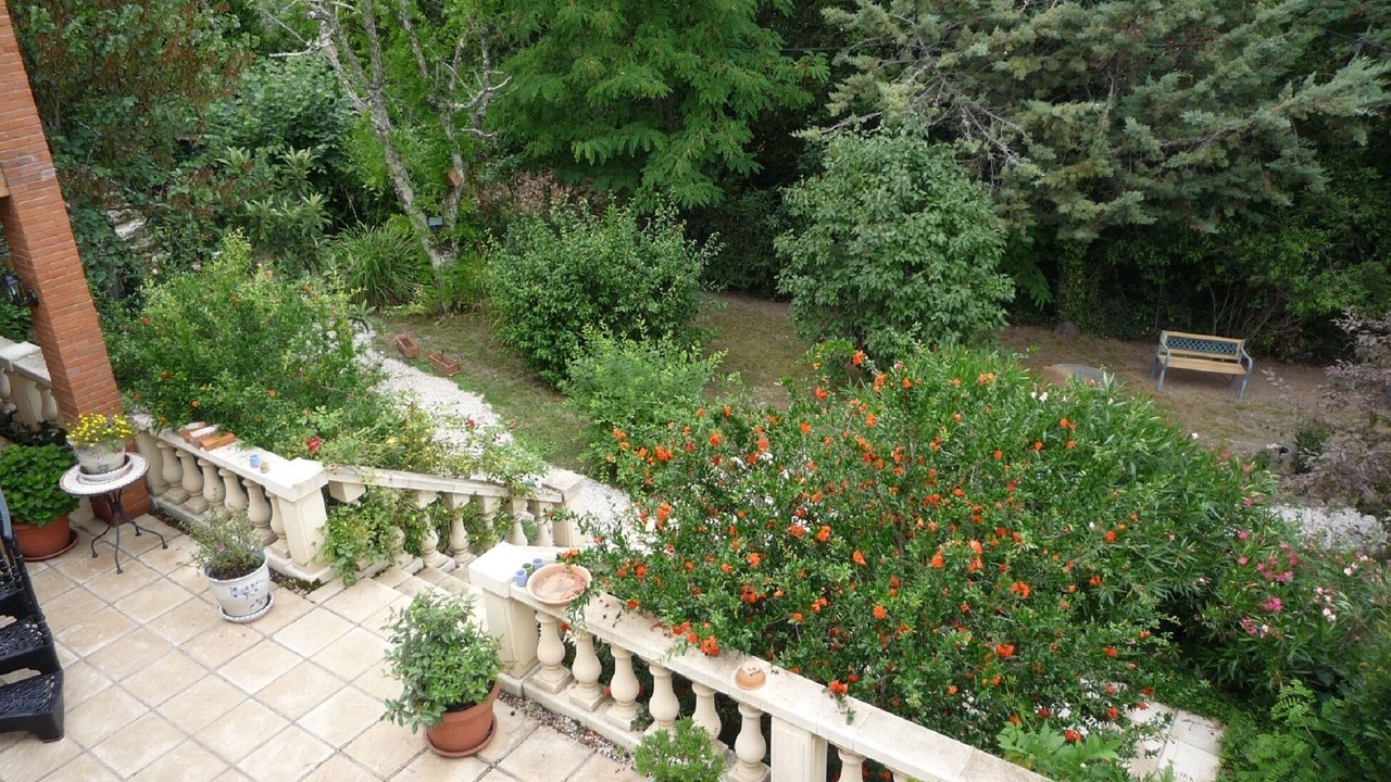 Photo of Outdoor in Reynes