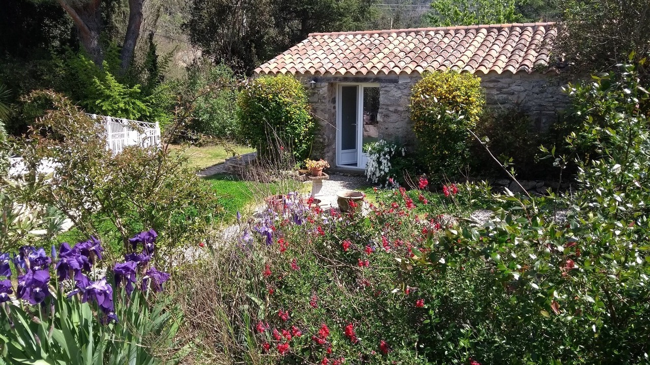 Photo of Outdoor in Reynes
