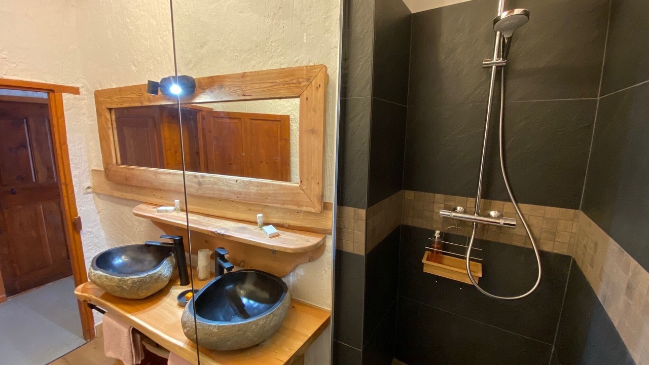 Photo of Patio Balcony in Meolans-Revel