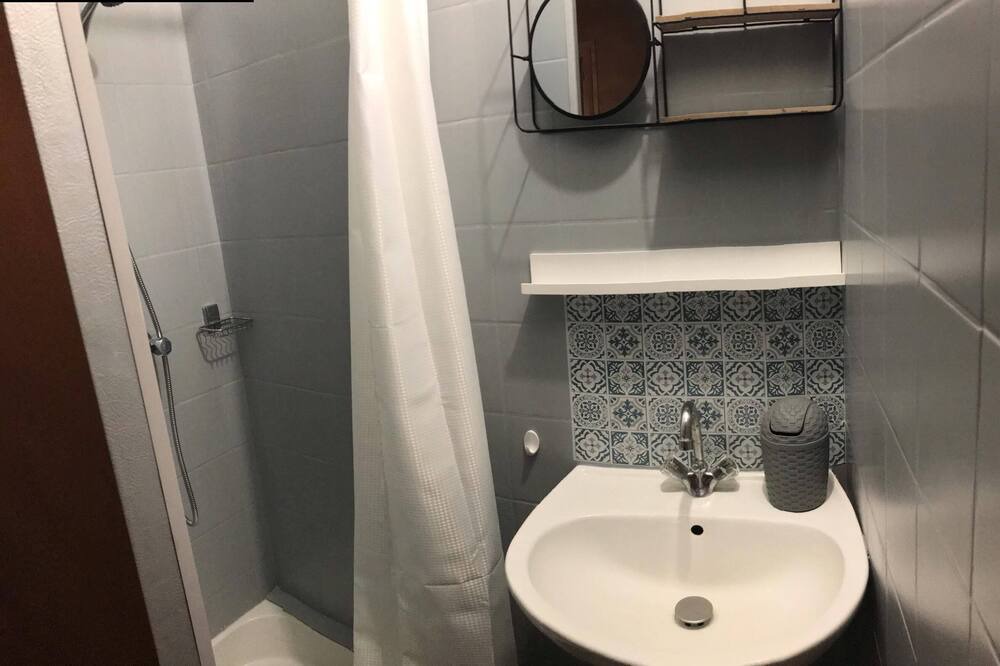 Photo of Bathroom in Le Passage