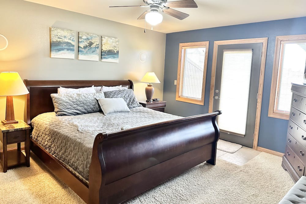 Photo of Bedroom in Arkdale