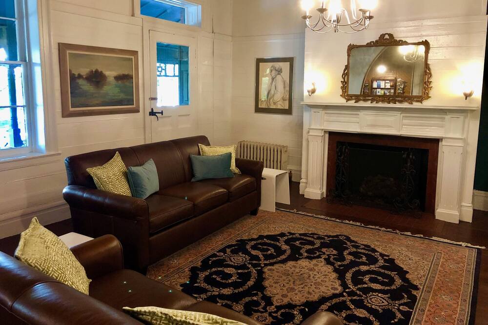 Photo of Others in Lansing