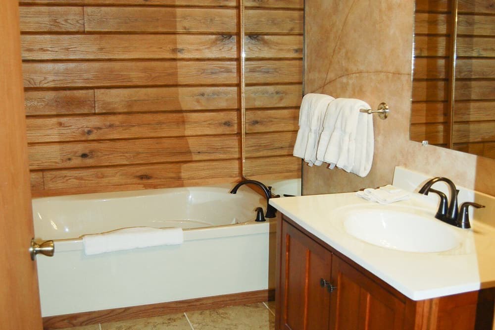 Photo of Bathroom in Horseshoe Bend