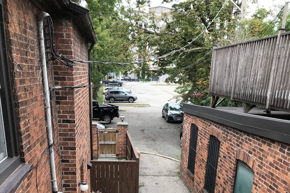 Photo of Patio Balcony in Dundas