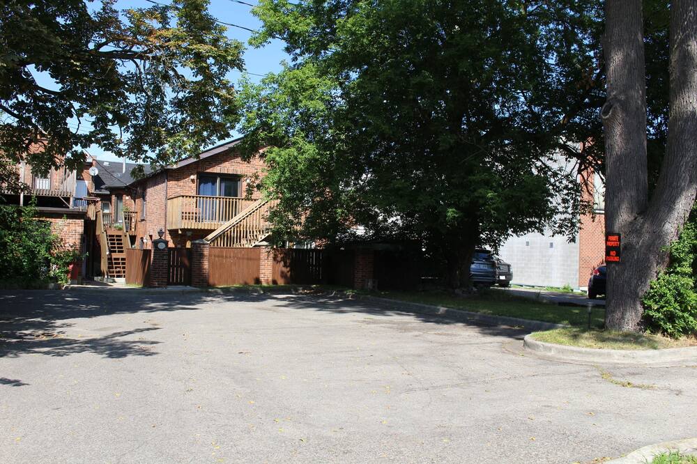 Photo of Outdoor in Dundas