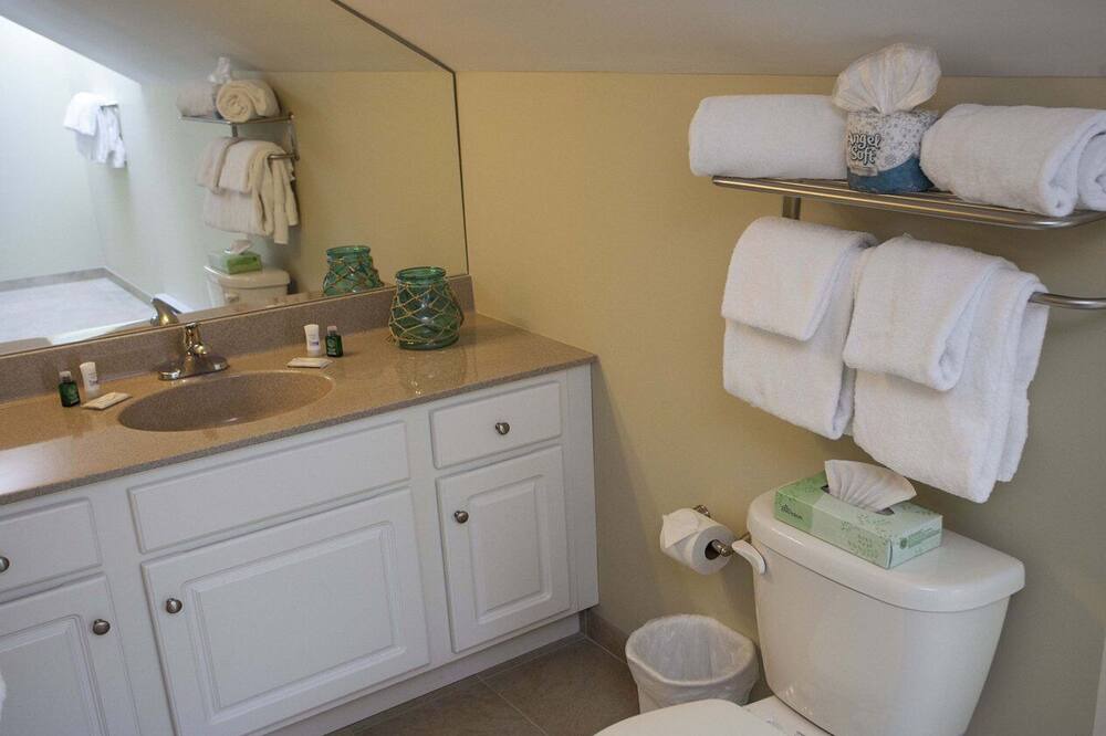 Photo of Bathroom in Tafton