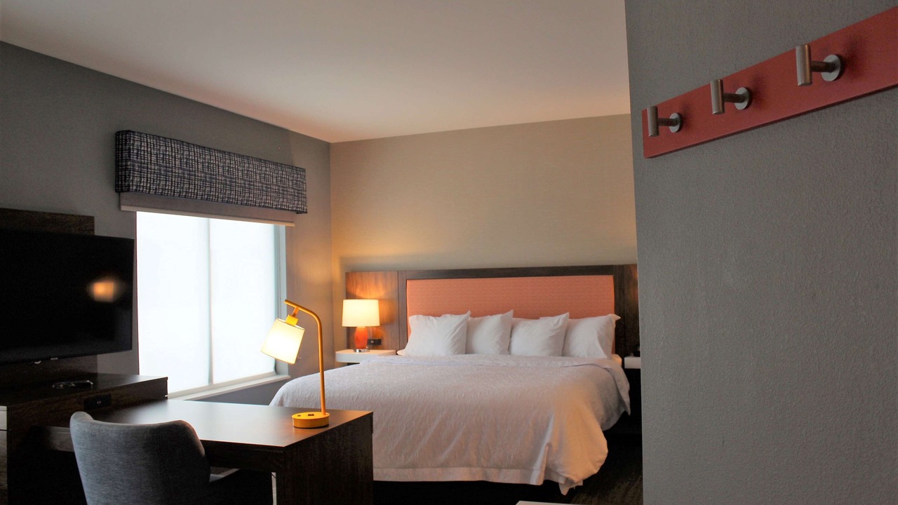 Photo of Bedroom in Lexington - Salisbury