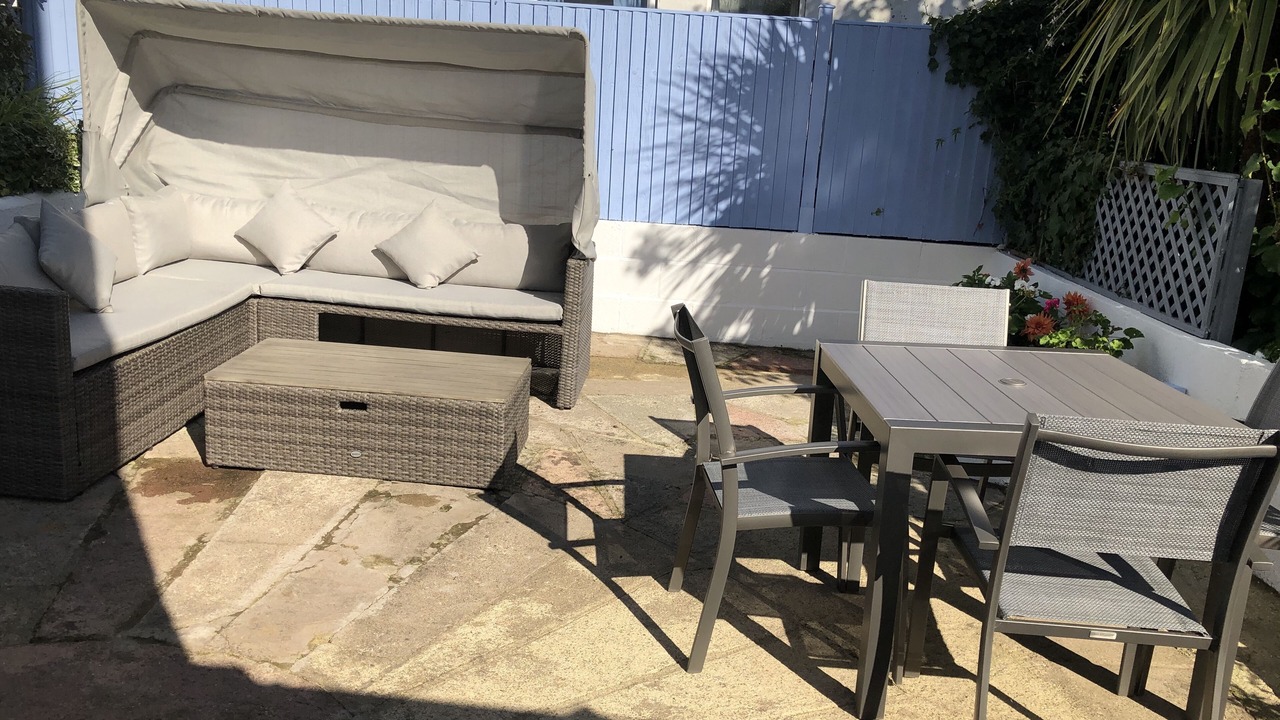 Photo of Outdoor in Roundham