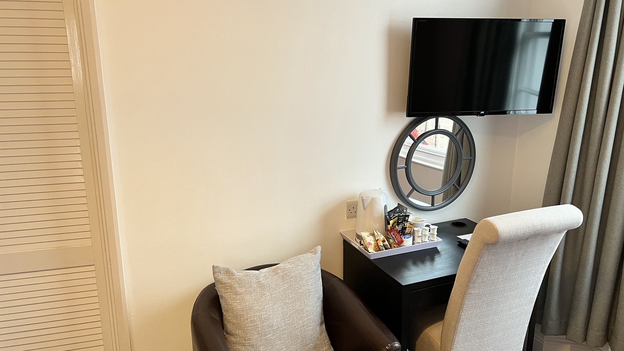 Photo of Bedroom in Roundham