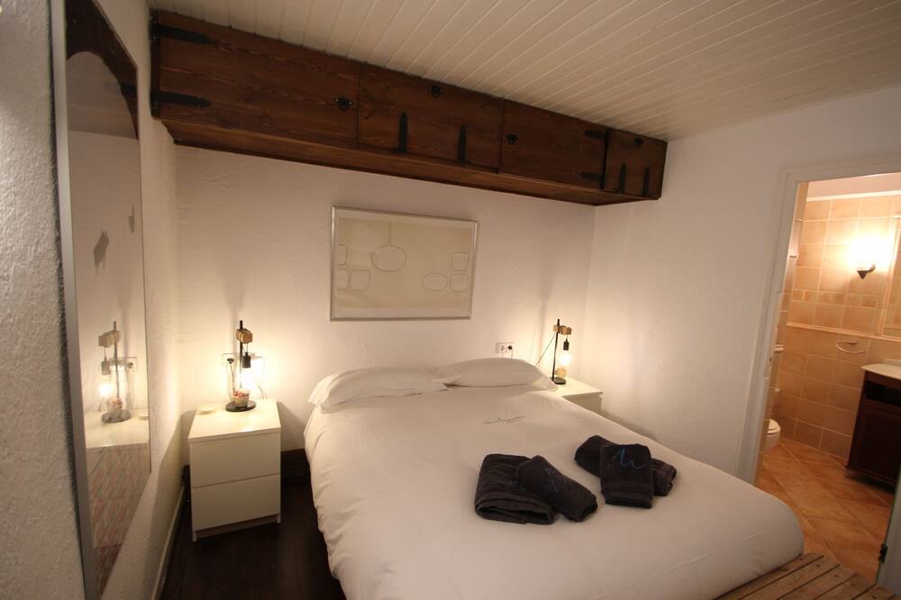 Photo of Bedroom in Pujo