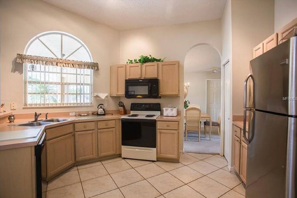 Photo of Kitchen in Bridgewater Crossing