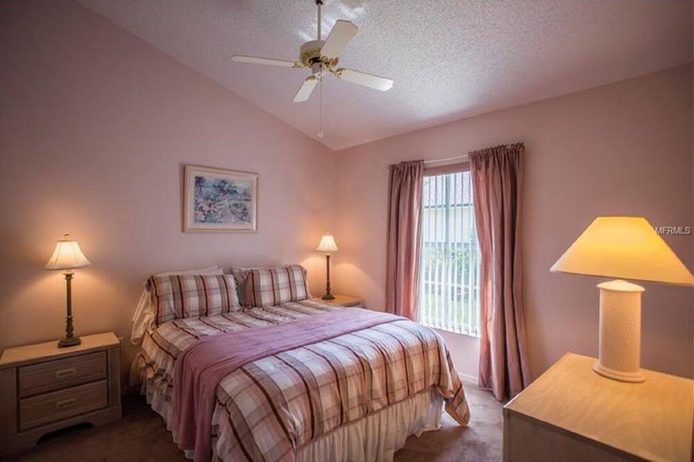 Photo of Bedroom in Bridgewater Crossing