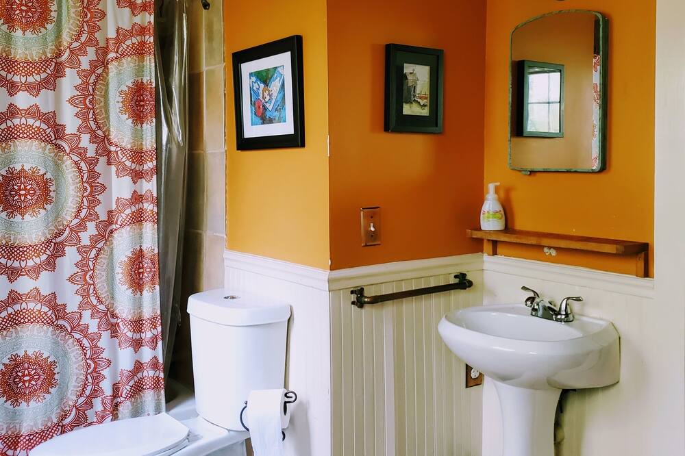 Photo of Bathroom in Madison County