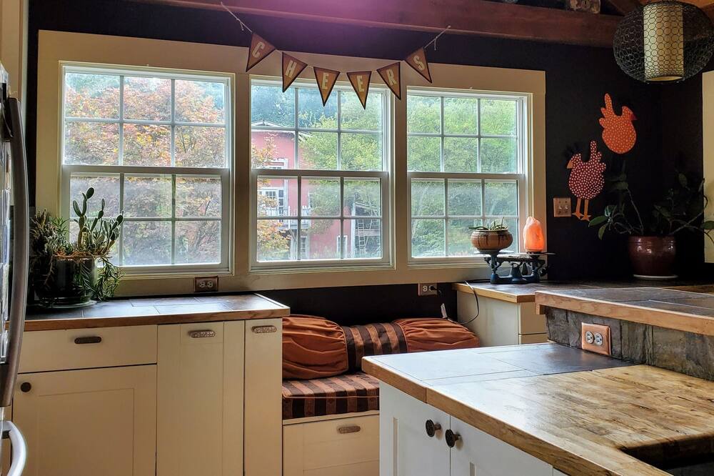 Photo of Kitchen in Madison County