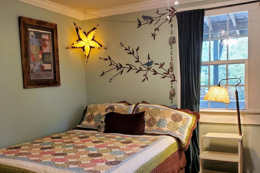 Photo of Bedroom in Madison County