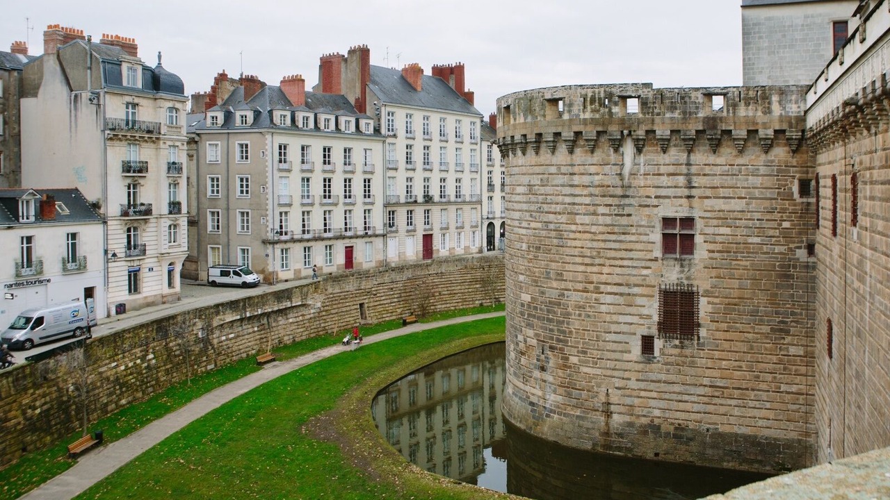 Photo of Buildings in Decre-Cathedrale